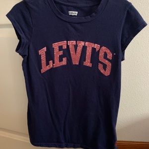 Girl Levi’s shirt